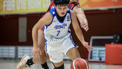 开云官网-省队又出顶级后卫！1.75米场均20分得分榜第五 初中MVP看齐陈盈骏